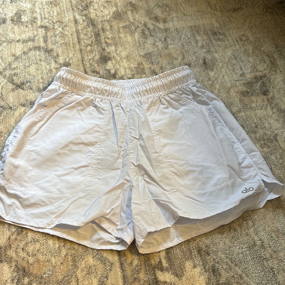 Alo yoga shorts